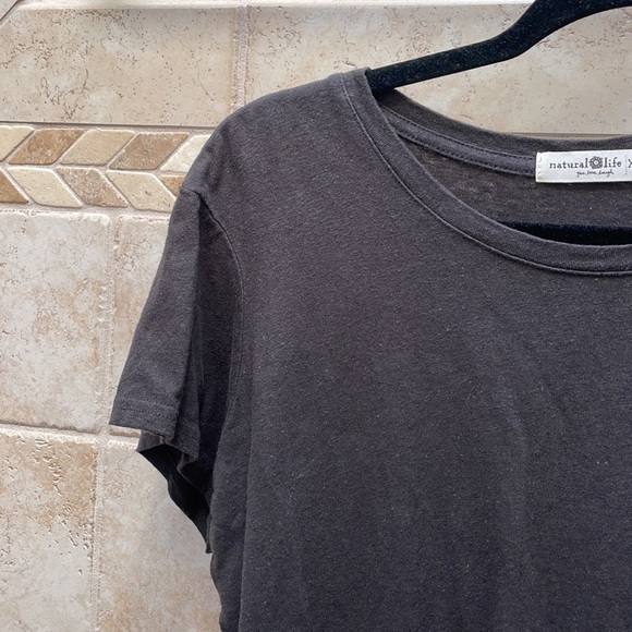 Charcoal Gray Natural Like Cropped Tee Shirt - Picture 4 of 7